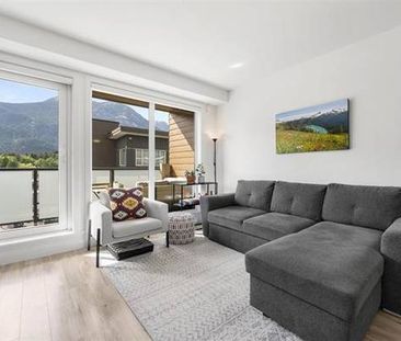 Modern 1-Bedroom + Den Condo with Spectacular Mountain Views - Photo 4