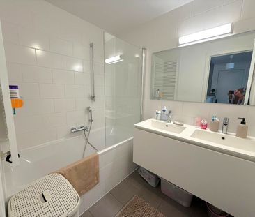 House - for rent - Photo 3