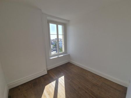Location Appartement 5 pièces 89m² VILLERS LES NANCY 54600 - Photo 4