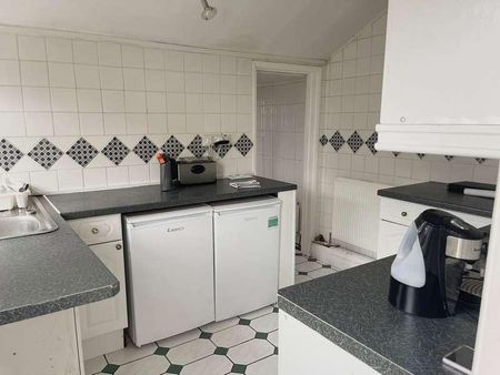 Waunbant Road, Kenfig Hill, Bridgend, CF33 - Photo 5