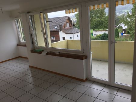 Gemütliche und lichtdurchflutet mit Balkon im ruhigen Schorenquartier in Reinach AG - Photo 2