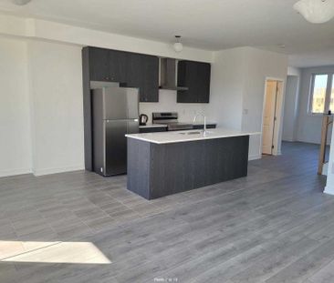 For Lease - 35 Blue Forest Crescent, Barrie, Ontario - Photo 5