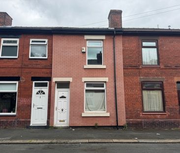 2 Bedroom Terraced House - Photo 2