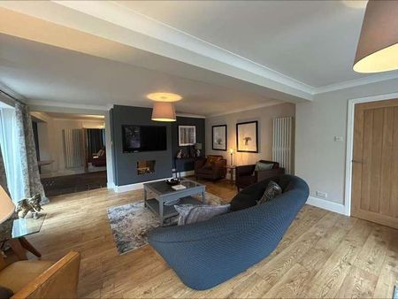 Upper Green, Hungerford, RG17 - Photo 2