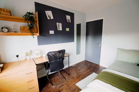Townhouse - Photo 3