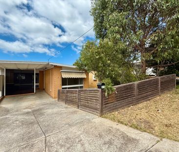 Spacious 2-Bedroom Unit in Prime Highton Location - Photo 4