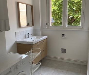 T2 MEUBLÉ de 46.98m², rue Princesse – Esplanade réf 763-001 - Photo 6