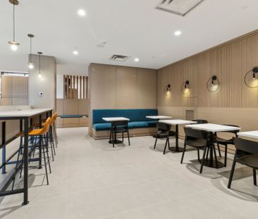 For Lease - 8 Beverley Glen Boulevard Unit# 623, Vaughan, Ontario - Photo 1