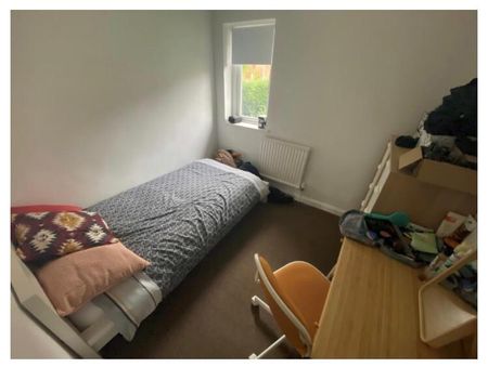 4 Bed Terraced House, Warton Avenue, NG3 - Photo 5