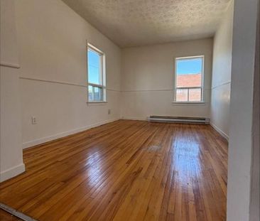 2 CH - 1 SDB - Windsor - $975 /mo - Photo 1