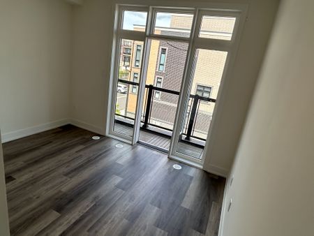 For Lease - 7 Phelps Lane Unit# 2, Richmond Hill, Ontario - Photo 2