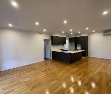 STUNNING TOWNHOUSE WITH ITS OWN STREET FRONTAGE - Photo 1