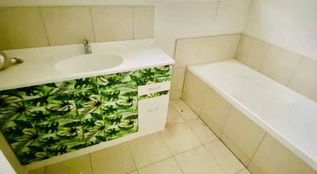 PAPAKURA, 3 BEDROOMS - Photo 4