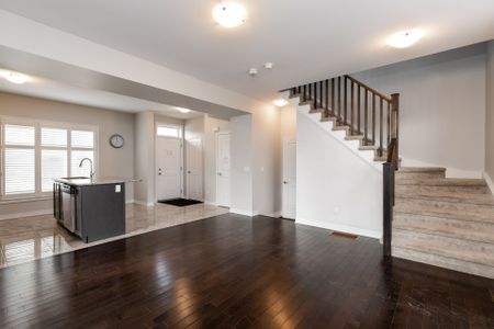 For Lease - 2314 Natasha Circle, Oakville, Ontario - Photo 5