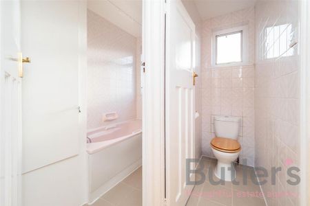 3 bedroom terraced house to rent - Photo 4