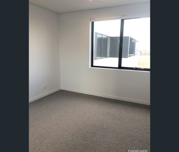 310/2 Clark Street, Williams Landing, Vic 3027 - Photo 3