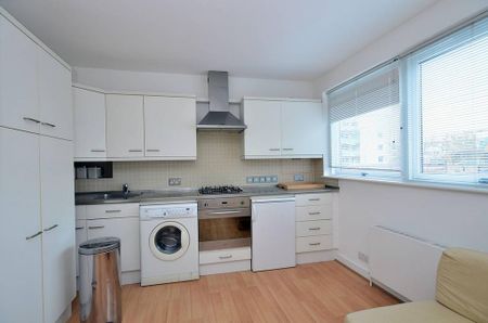1 bedroom flat to rent - Photo 2