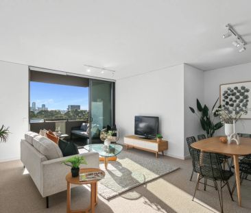 Modern Inner-City Living with Style and Views - Photo 5