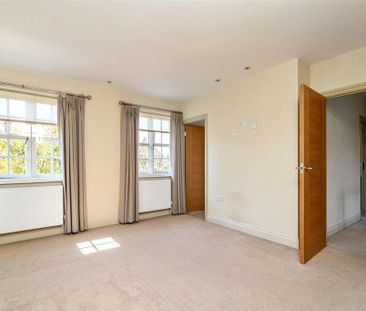 5 bedroom detached house to rent - Photo 5