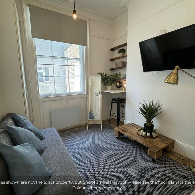 Studio to rent - Photo 1