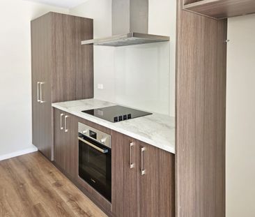 Brand New 3-Bedroom Townhouse! - Photo 6