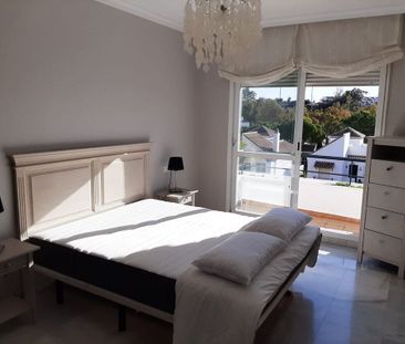 Luxury penthouse for rent in Nueva Andalucia, Spain - Photo 6