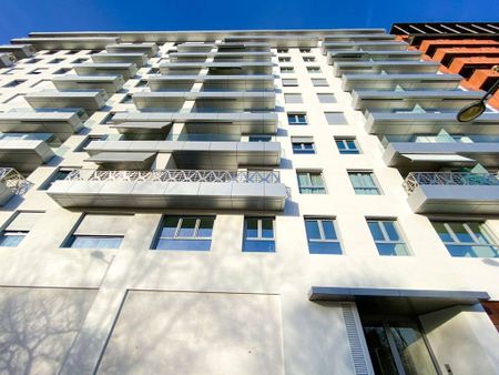 3 room luxury Flat for rent in Valencia - Photo 4