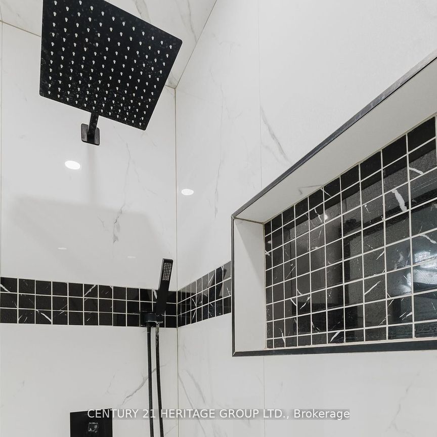 For Lease - 601 Mcbean Avenue, Newmarket, Ontario - Photo 1