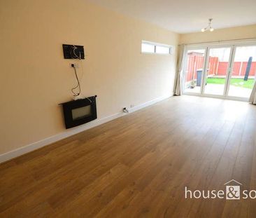 The Grove, Moordown, BH9 - Photo 1