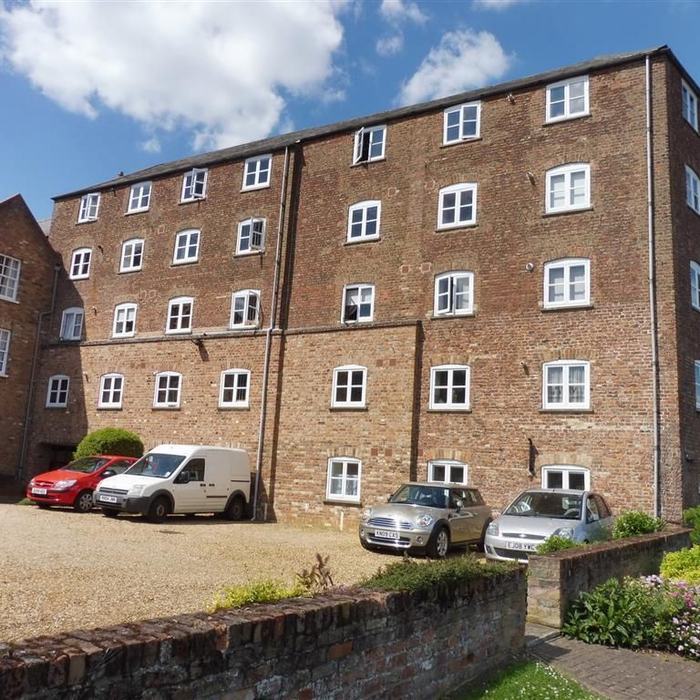 Schooner Wharf, 6 Old Market, Wisbech - Photo 1