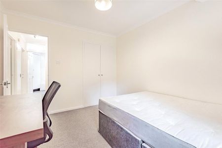 3 bedroom terraced house to rent - Photo 3