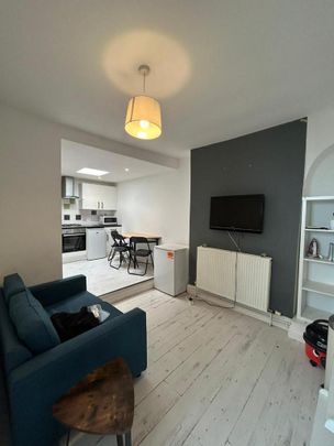 3 bedroom house to rent - Photo 1