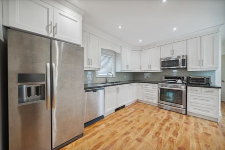 For Lease - 227 Clinton Street Unit# Main, Toronto, Ontario - Photo 2
