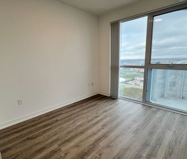 For Lease - 8 Interchange Way Unit# 2803, Vaughan, Ontario - Photo 4