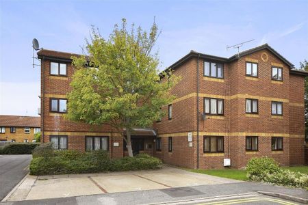 1 bedroom flat to rent - Photo 2