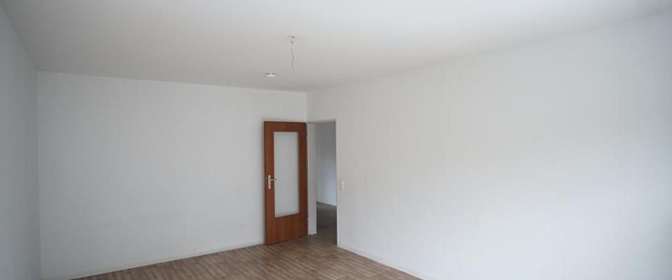 Erstbezug nach Renovierung! Zentrale Wohnung mit Balkon (MUSTERFOTOS) - Photo 1