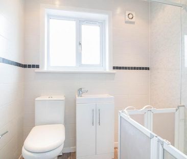 2 bedroom terraced house to rent - Photo 3