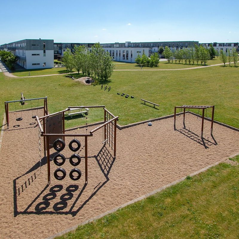 I denne skønne 3-værelses lejlighed får du: - Foto 1