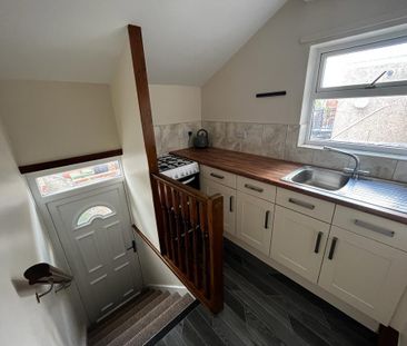 2 bedroom apartment to rent - Photo 4