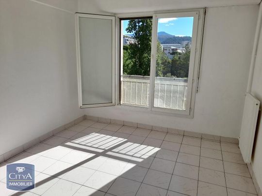 Location Appartement 4 pièces 74m² NICE 06300 - Photo 1