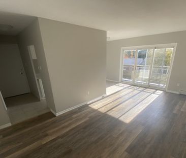 86 Wellington Street, Barrie - Photo 4