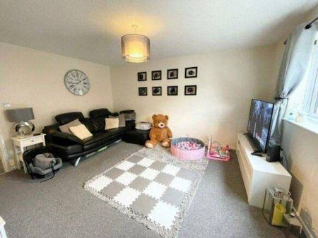 2 bedroom semi-detached house to rent - Photo 2