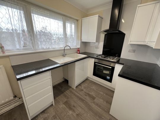 Kings Avenue, Skegness - Photo 1