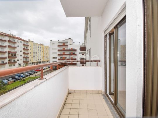 Apartamento T3 em Lisboa - Photo 1