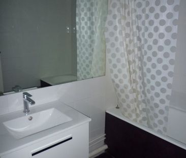 Location Appartement 2 pièces 51m² - Photo 5