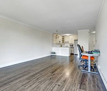 Beautiful Spacious 1 Bedroom Apartment In Vancouver - Photo 1