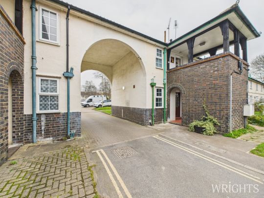 1 bedroom Flat - GUESSENS COURT, WELWYN GARDEN CITY. - Photo 1