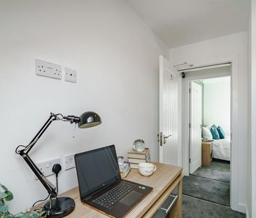 5 bedroom terraced house to rent - Photo 3