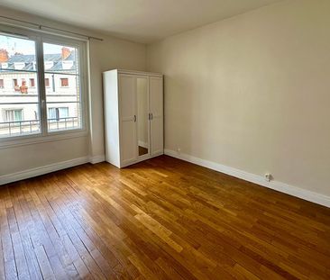 Location Appartement 3 pièces 94m² - Photo 3