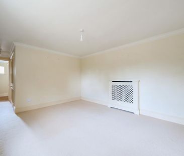 5 bedroom detached house to rent - Photo 1